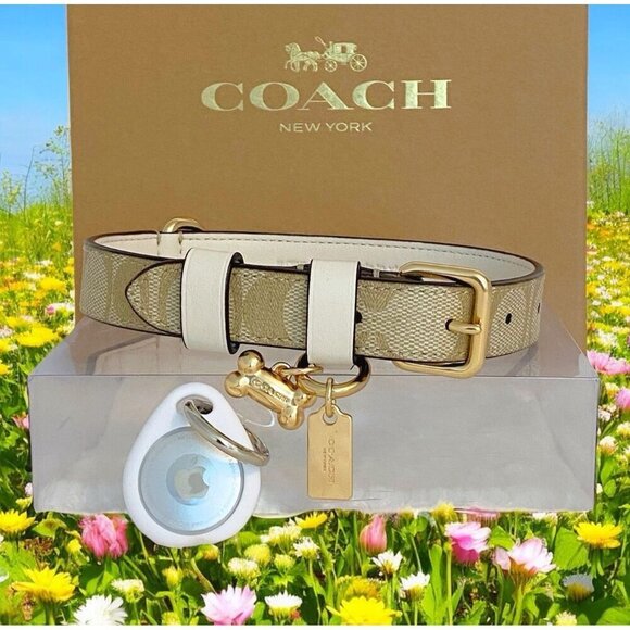 Coach Dog Collar & Apple AirTag Tracker Khaki Chalk Signature C NIB Medium - Picture 1 of 13